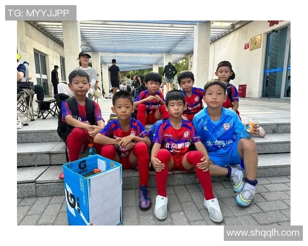 足球明星阿卜迪的传奇故事与他对足球的热爱与奉献 足球明星阿卜迪的传奇故事与他对足球的热爱与奉献